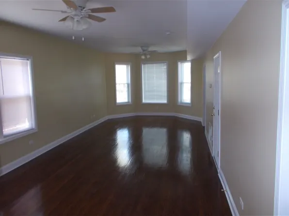 7525 S Ridgeland Ave #2, Chicago, IL 60649