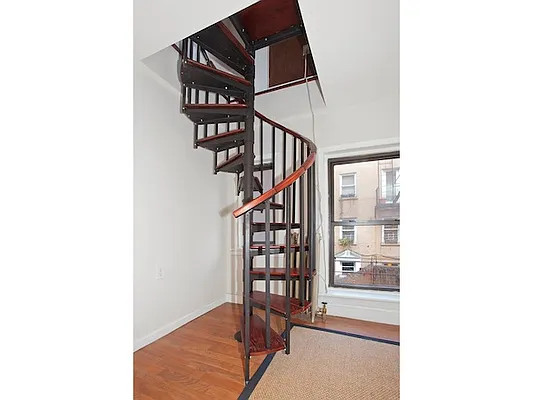 Rented by Mirador Real Estate | media 12