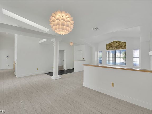 4th image of 2504 Sunset Beach Ln