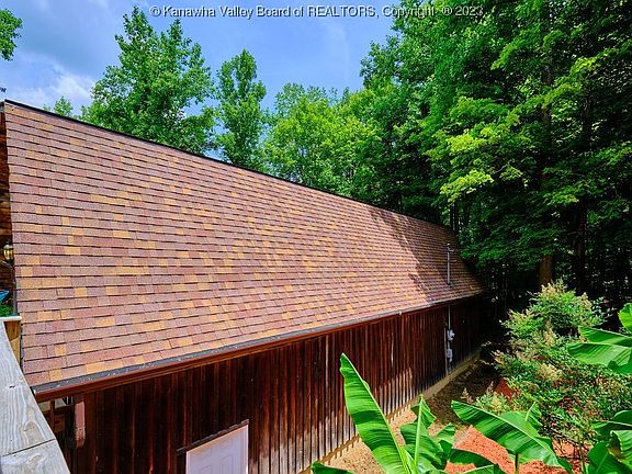5th image of 677 Lynn Brooke Pl