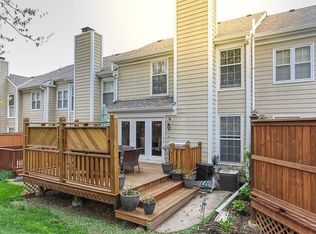 9405 W 120th St, Overland Park, KS 66213