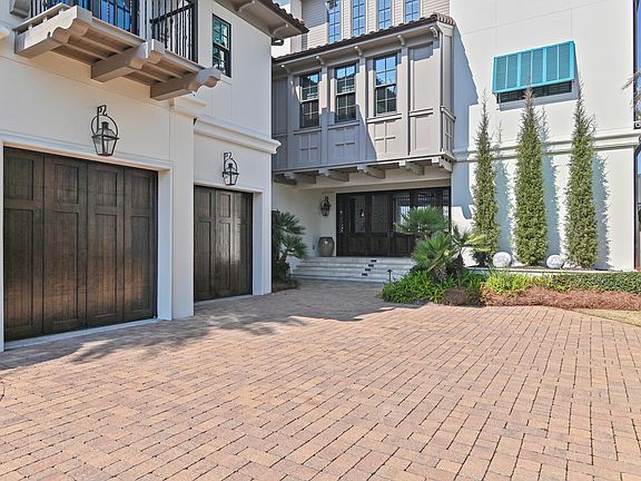 2nd image of 619 Lagoon Dr