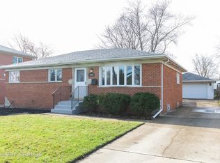 302 Hatlen Ave, Mount Prospect, IL
