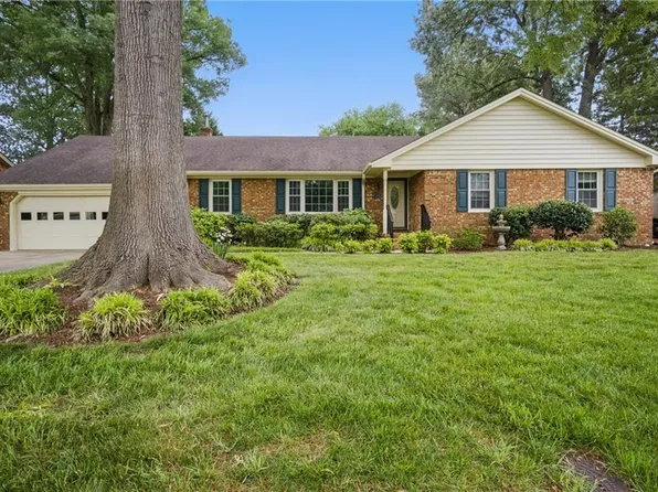 980 Larkaway Ct, Virginia Beach, VA 23464