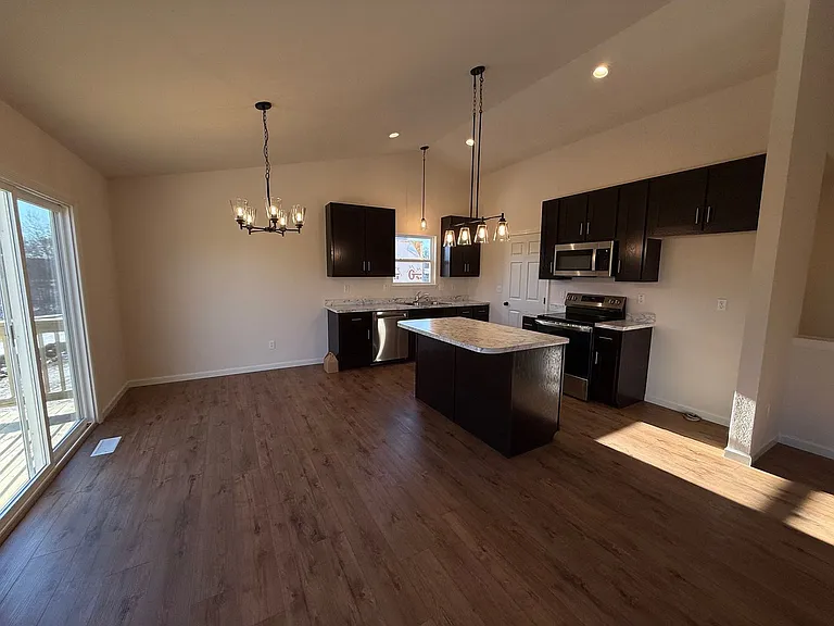 9618 Red Maple Trl — Photo 10
