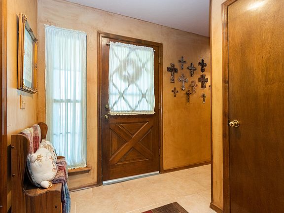 3rd image of 5807 Hardwick Dr