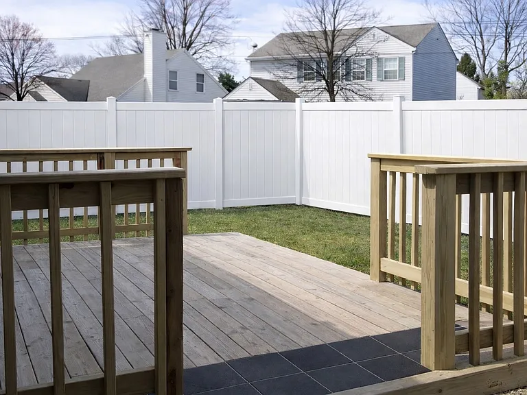 734 Burgess Ave — Photo 16