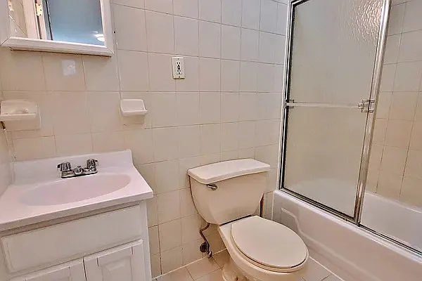 Rented by Bond New York | media 1