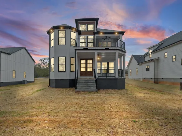 323 Hunts Bridge Rd, Greenville, SC 29611