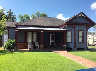612 E 3rd St, Crowley, LA 70526