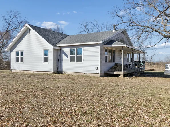 10120 State Highway 39, Stockton, MO 65785