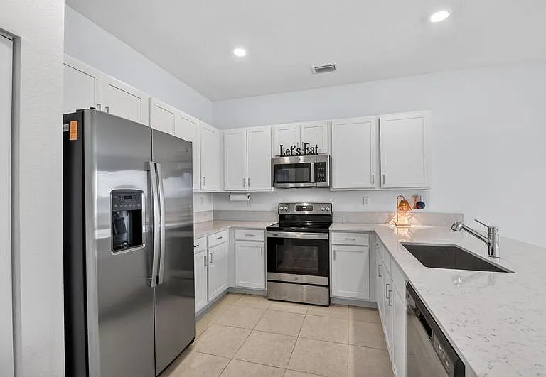 6933 N Harbours Edge Ave — Photo 12