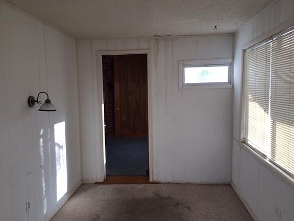 3rd image of 529 S 6th St