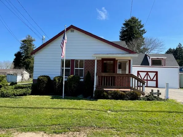 5937 Walnut Dr, Eureka, CA 95503