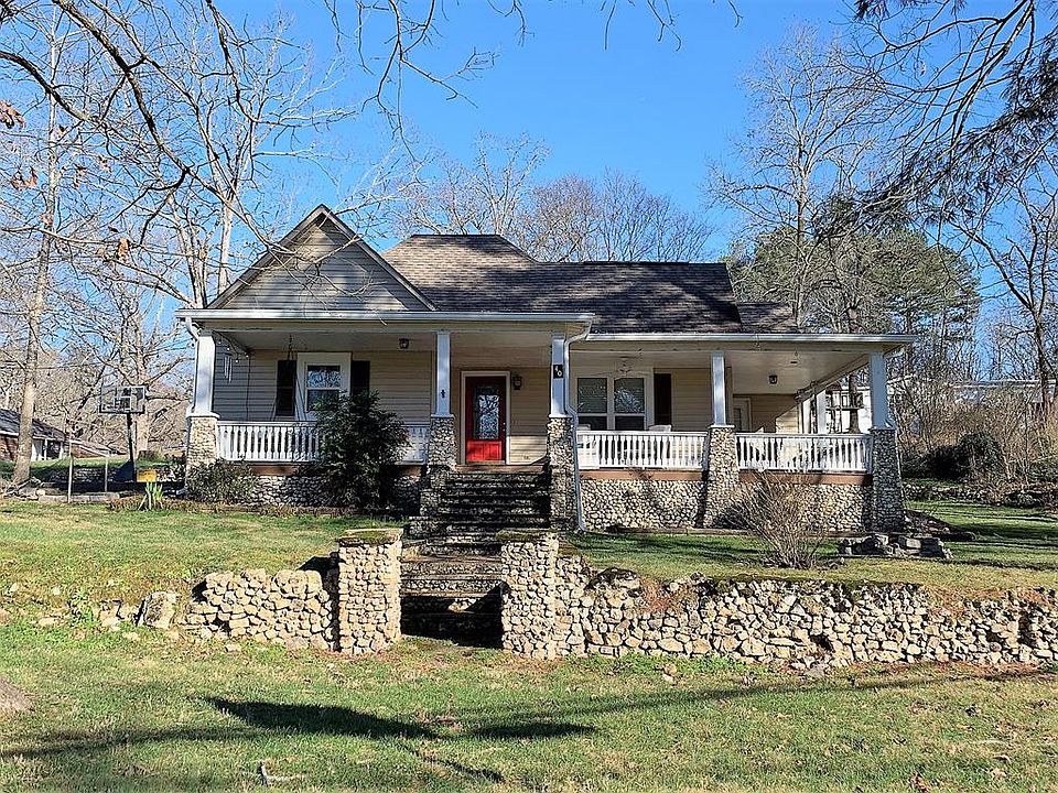 1st image of 40 Pursley Dr