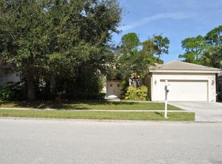 15499 Whispering Willow Dr, Wellington, FL 33414
