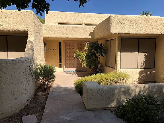 2nd image of 7745 N Via De La Montana