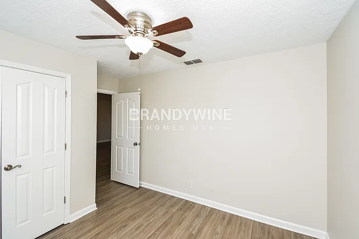 1138 Melvin Dr — Photo 15