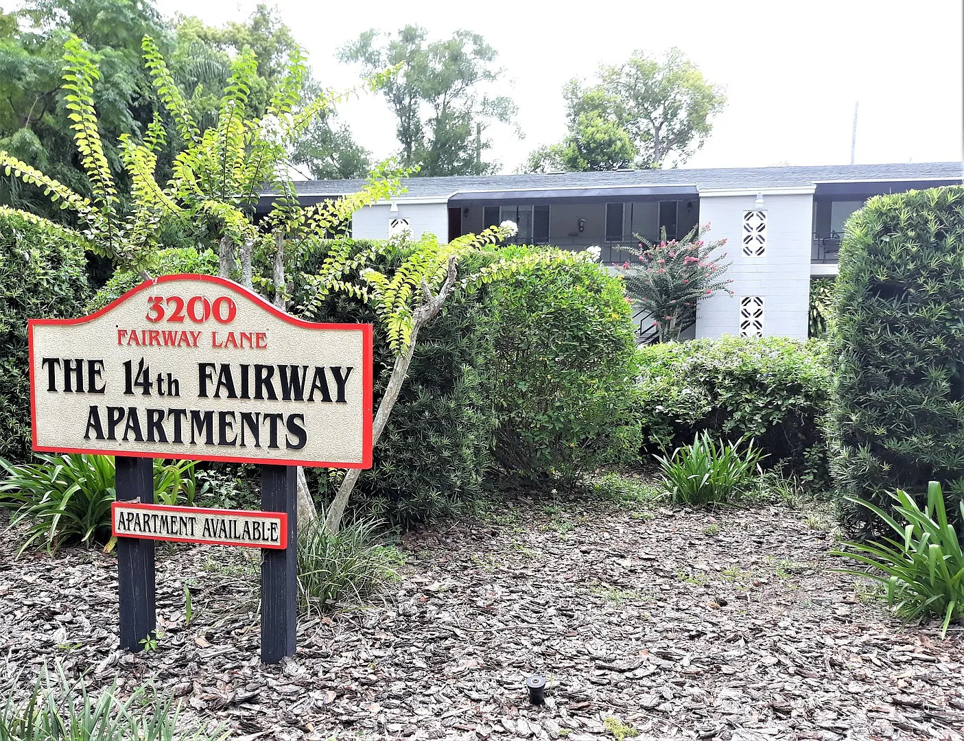 Fairway Lane 3200 — Photo 3