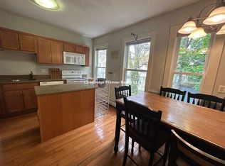 27 1/2 Rossmore St, Somerville, MA 02143