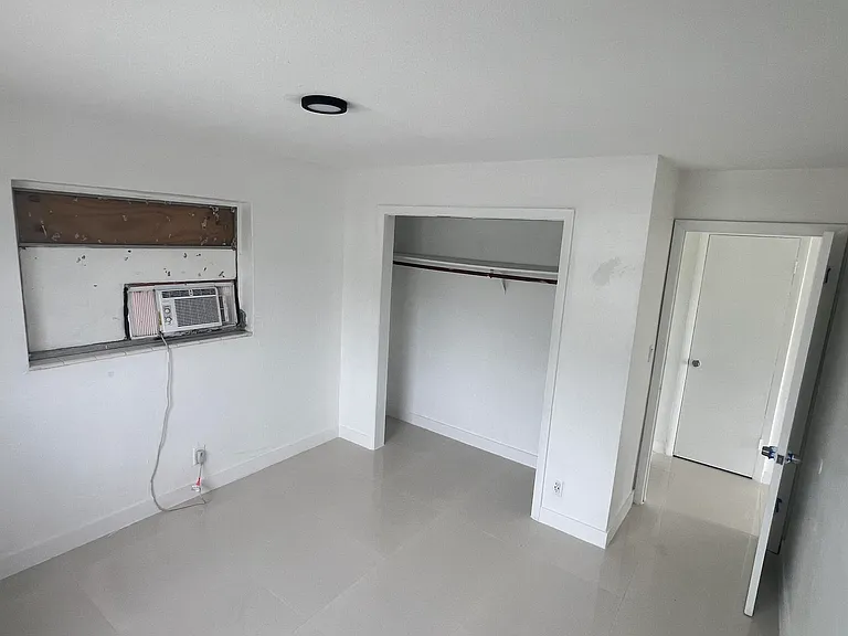 1691 SW 44th Ter #1-2 — Photo 11