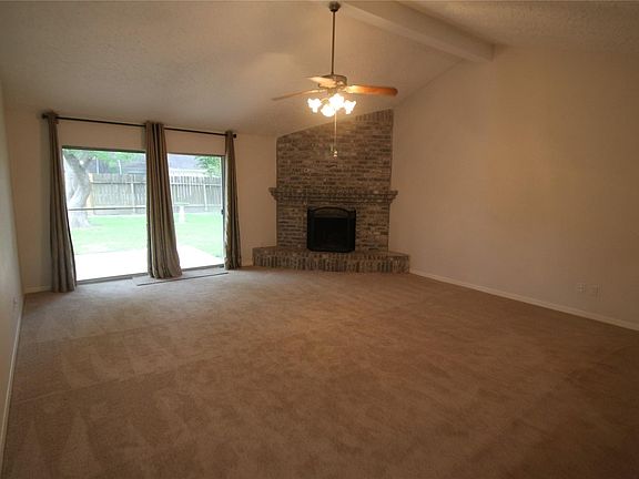 5th image of 22507 Coriander Dr