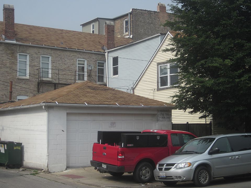 2nd image of 2458 S California Ave