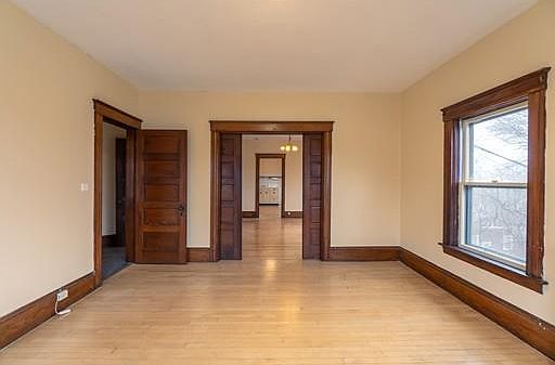 5th image of 33-35 Dudley St