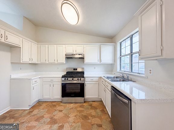2nd image of 3719 Sandy Shoals Ln