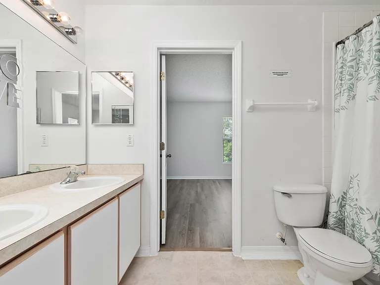 746 Lockbreeze Dr — Photo 22