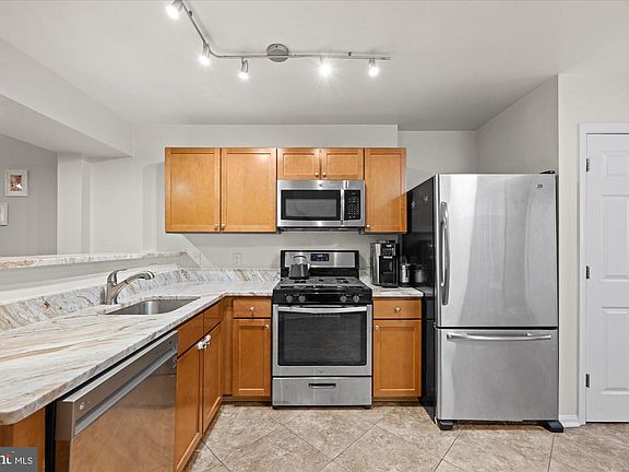 5th image of 1285 N Van Dorn St