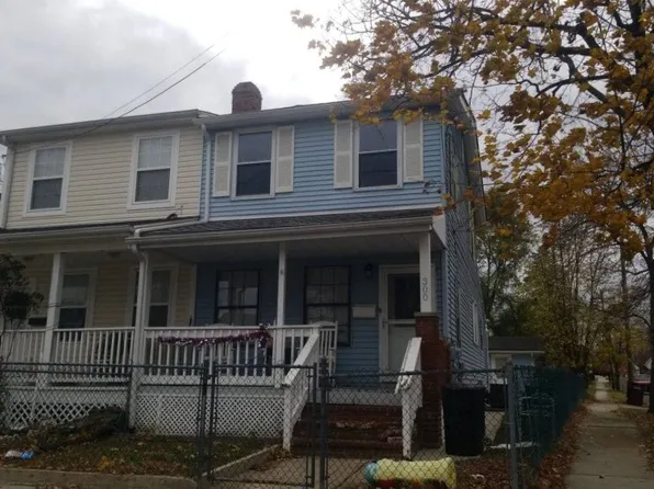 300 Taylor St, Riverside, NJ 08075