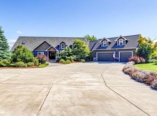 92 Simpson Rd, Sequim, WA 98382