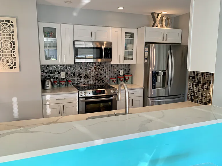 1465 E Putnam Ave #414 — Photo 6