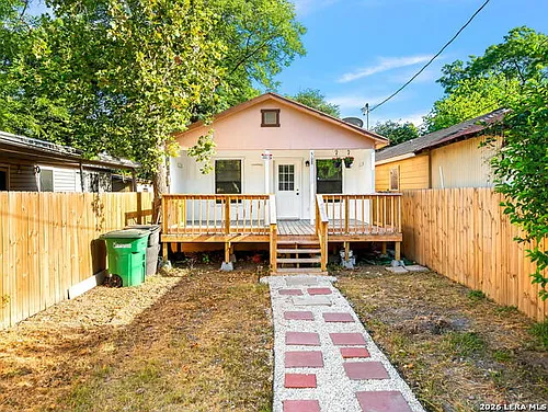 508 Randall Ave Photo 1