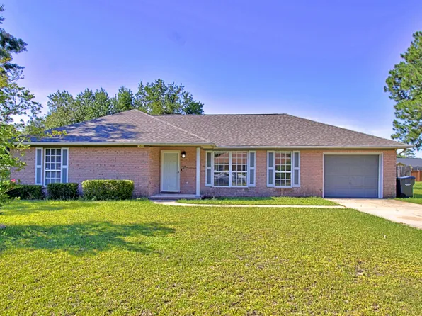 205 Tempest Ln, Allenhurst, GA 31301