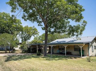 905 College St, Bastrop, TX 78602