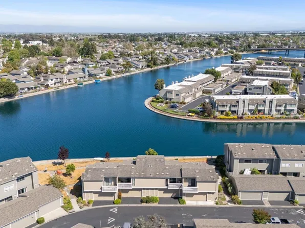 809 Juno Ln, Foster City, CA 94404