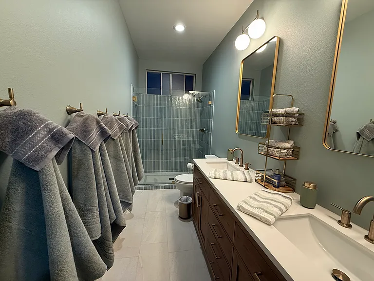 715 Law St — Photo 20