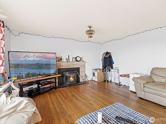 5th image of 8829 20th Avenue SW