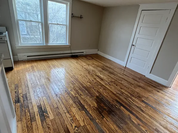 68 Central Ave, Lewistown, PA 17044