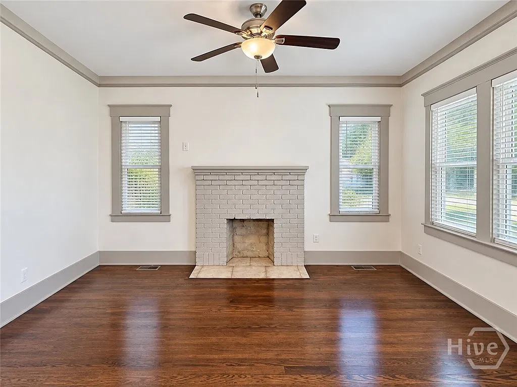 2 bed, 1.0 bath, 1020 sqft, $1,600 — Photo 3