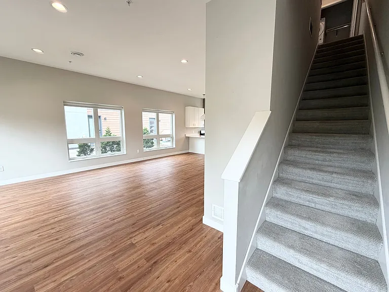 Lowry Row Homes — Photo 37