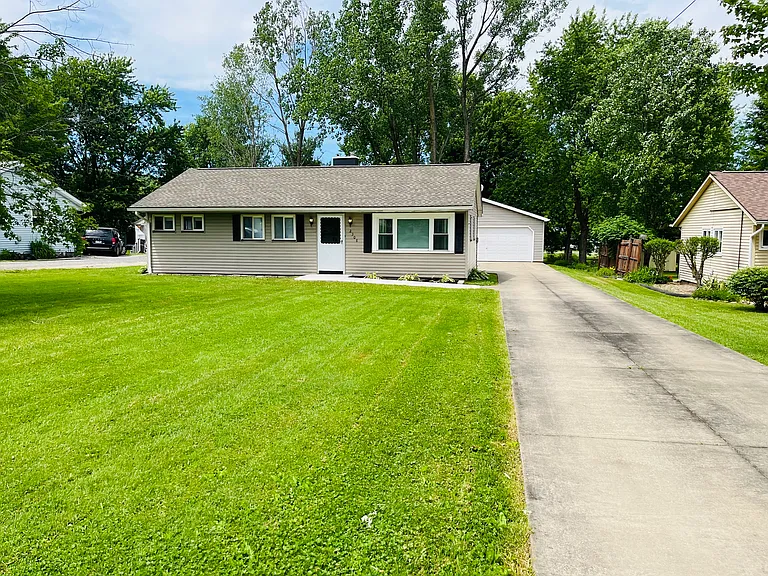 2308 Clearview Dr — Photo 1
