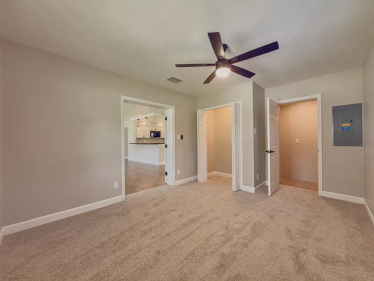 Primary suite