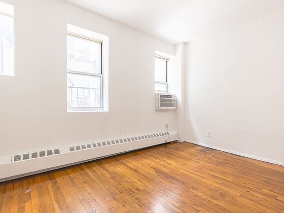 2nd image of 220 Avenue A APT 5A