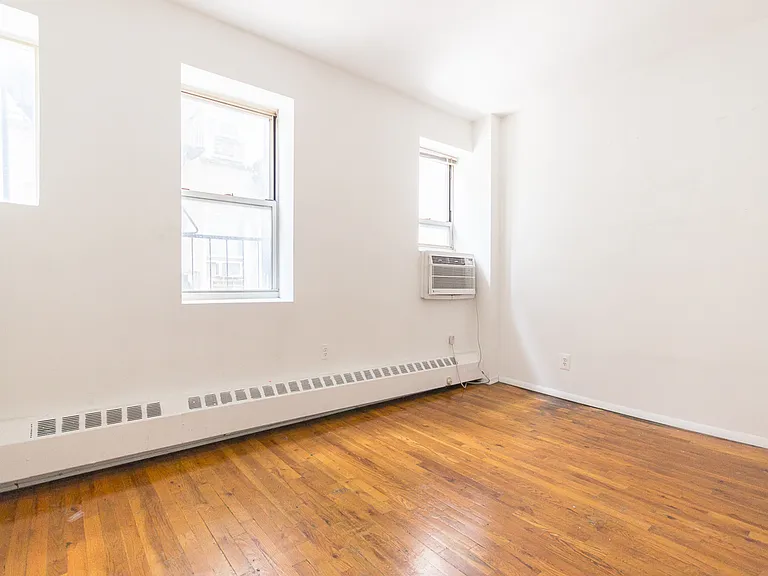 220 Avenue A #3B — Photo 2