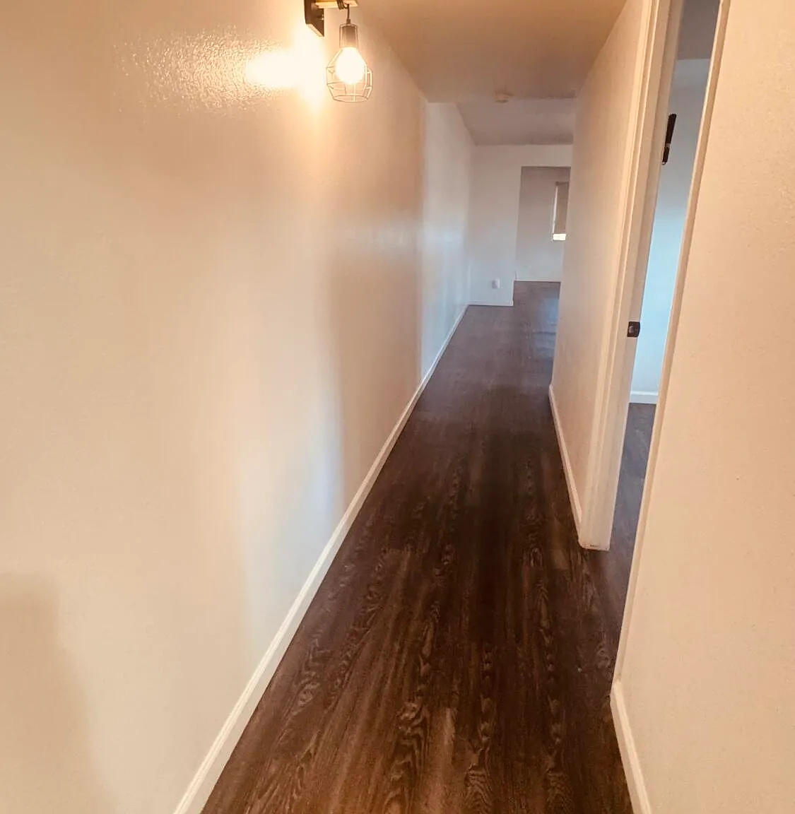 2 bed, 2.0 bath, 1352 sqft, $2,465 — Photo 4