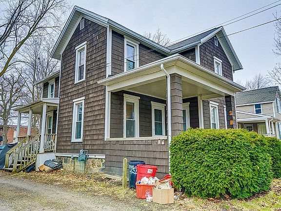 2nd image of 507 Emmet St