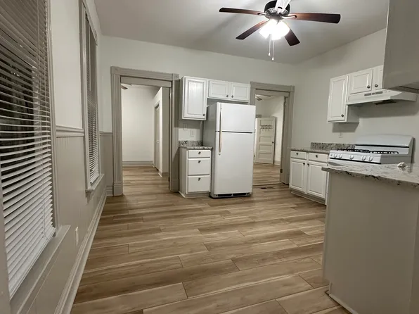 3759 Parthenia Ave, Louisville, KY 40215